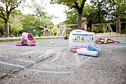 CHALK 15 ks sada kried na ulicu v kelímku, dĺžka 11 cm