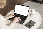 DIALUZ Dobíjacia výsuvná stolná USB lampa, biela