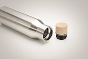 Dvojstenná fľaša z nehrdzavejúcej ocele, objem 500 ml, strieborná