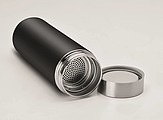 Dvojstenna nerezová fľaša s bambusovým povrchom, 400 ml, príslušný čajový infuzér, čierna