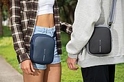 LISSORA Športová crossbody taška na nosenie 3 spôsobmi, modrá