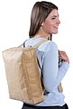 Menší jednoduchý batoh z laminovaného papiera