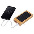 MUBENDA Solárna bambusová powerbanka s kapacitou 8000 mAh
