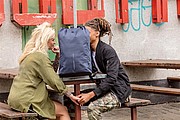 Neprehliadnuteľný batoh Bobby Urban Lite, námornícka modrá