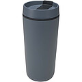 Plastový hrnček Sedona o objeme 480 ml s dvojitou stenou, modrošedá