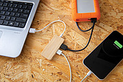 RAMES Bambusový rozbočovač s dvoma USB A 2.0 a jedným USB C portom