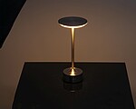 Stolná lampa z nehrdzavejúcej ocele, sivá