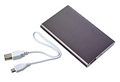 VALUR Hliníková powerbanka s kapacitou 4000 mAh, červená