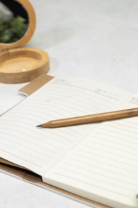 Bambusová tužka, hnědá