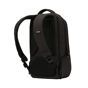 Batoh Incase ICON Slim Pack, černá