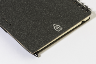 Blok A6 s perem, černá