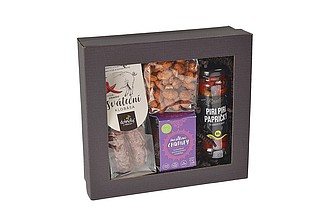 CHILLI Dárková sada - klobáska s chilli, nakládané piri papričky, oříšky v karamelu s chilli 100g, švestkové chutney
