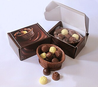 ČOKOKOŠÍK Čokoládový košíček z mléčné čokolády Barry Callebaut s 15 pralinkami