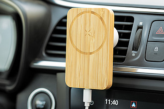 Držák na mobil s nabíječkou