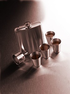 EDORAS Kapesní likérka se 4 panáky a trychtýřkem, objem 220 ml