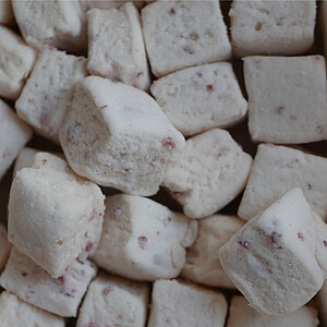 HoneyPuffs, brusinka