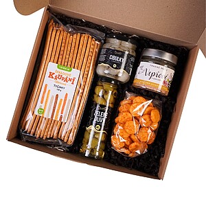 KOLPAN Dárková sada - olivy, tyčinky, cibulky, trhané vepřové maso s panchetou, rýžové krekry v chilli