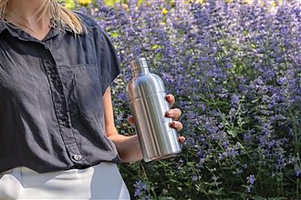 Láhev na sycené nápoje z recyklované oceli, objem 800 ml, stříbrná