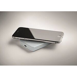 Magnetická bezdrátová nabíječka a powerbanka 5000mAh, jemně modrá