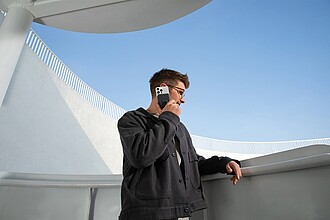 Magnetická powerbanka 10 000 mAh, černá