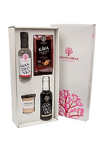 MANKAŠKA Veľká darčeková sada mandľovky 0,2 l, kávovej mandľovky 0,2 l, 100 g mletej kávy a 130 g paštéty