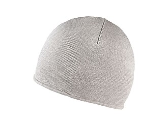 Moderní zimní kulich, šedobéžová