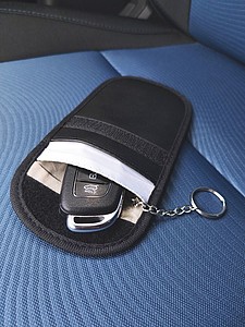 NAGAON Obal na klíče od auta s ochranou RFID, černá