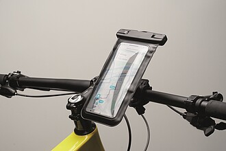 PVC pouzdro na mobil pro montáž na kolo, černá