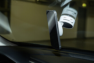 RABS magnetický držiak na mobil do auta, biela
