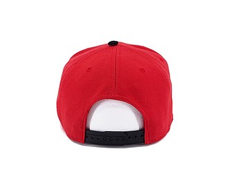 RARAKU Šestipanelová kšiltovka s rovným kšiltem, červená/černá