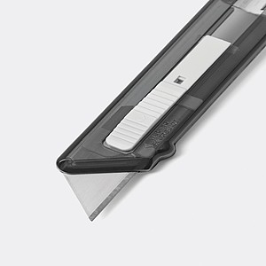 Řezák s pružinou, antracitový