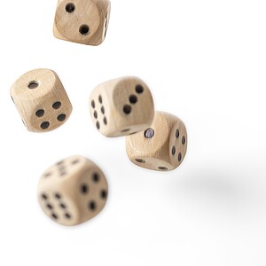 Sada bukových dřevěných kostek, hnědá