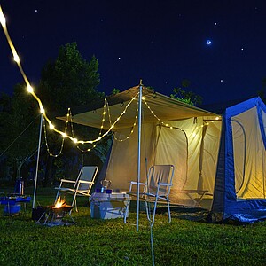 SCHWARZWOLF LAMBRO Kempingové svetlo na zavesenie, béžová