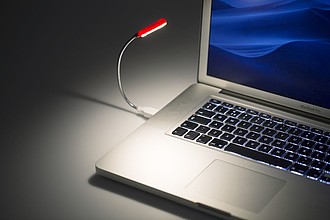 Světlo na notebook s flexibilním ramenem, červená