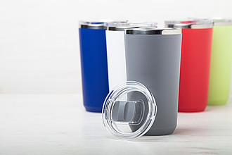 Termohrnek 500ml, nerez, plast, červený