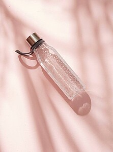 Tritanová láhev na pití, 600ml, transparentní